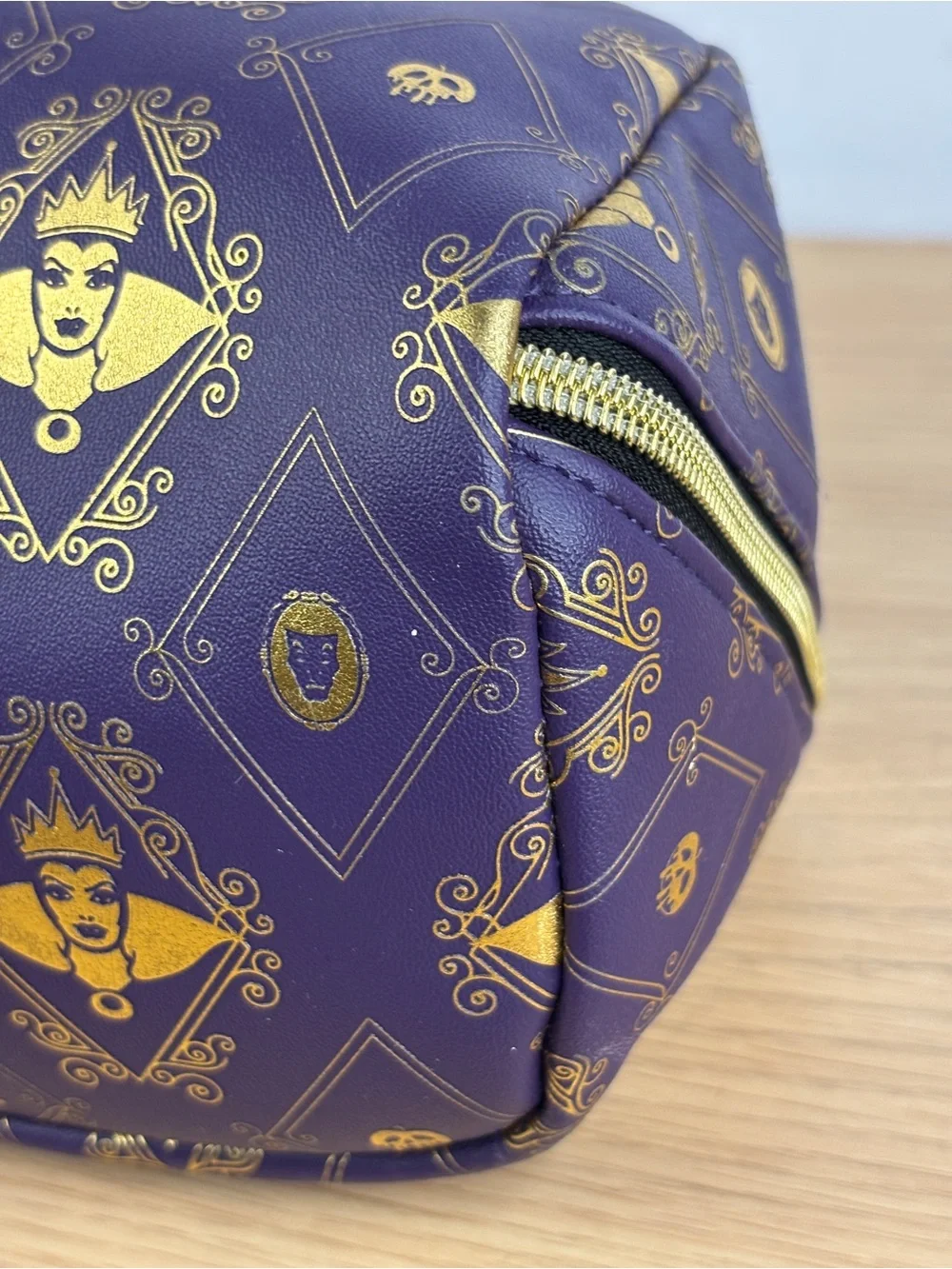 Bath & Body Works Disney Villains Evil Queen Purple Gold Makeup Bag